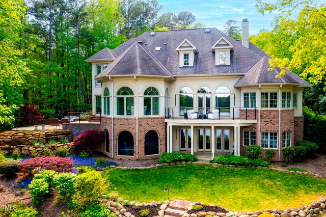 $3,688,000 | 25303 Ludwell, Chapel Hill, NC 27517