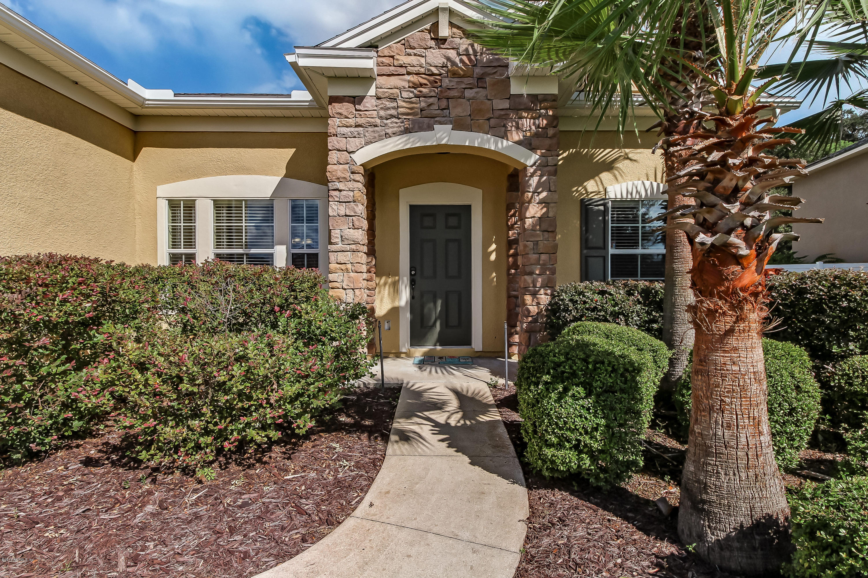 16480 Tisons Bluff Road Jacksonville, FL 32218 - Photo 5 of 80 a front view of a house