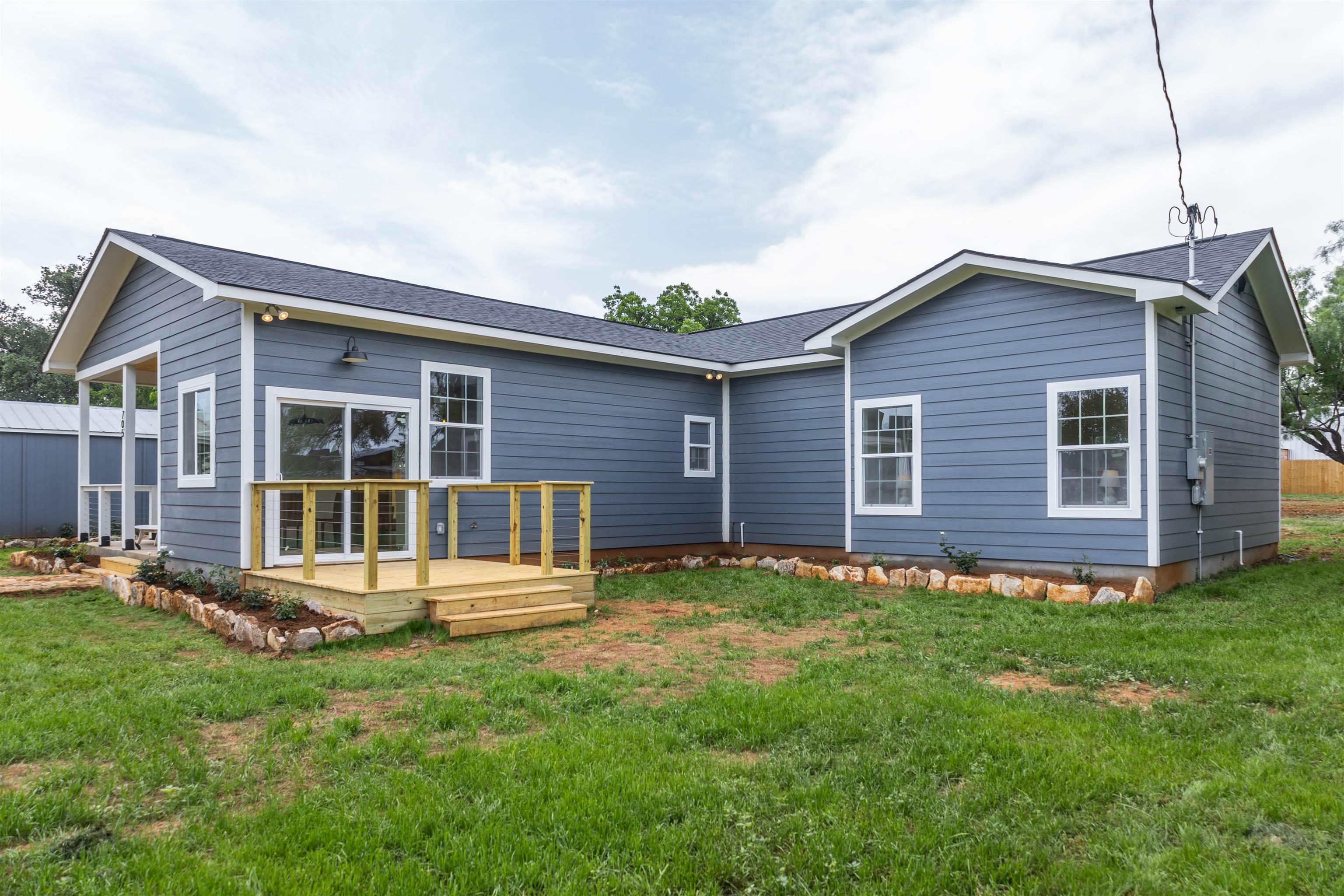705 Flag Street Llano, TX 78643 - Photo 5 of 40