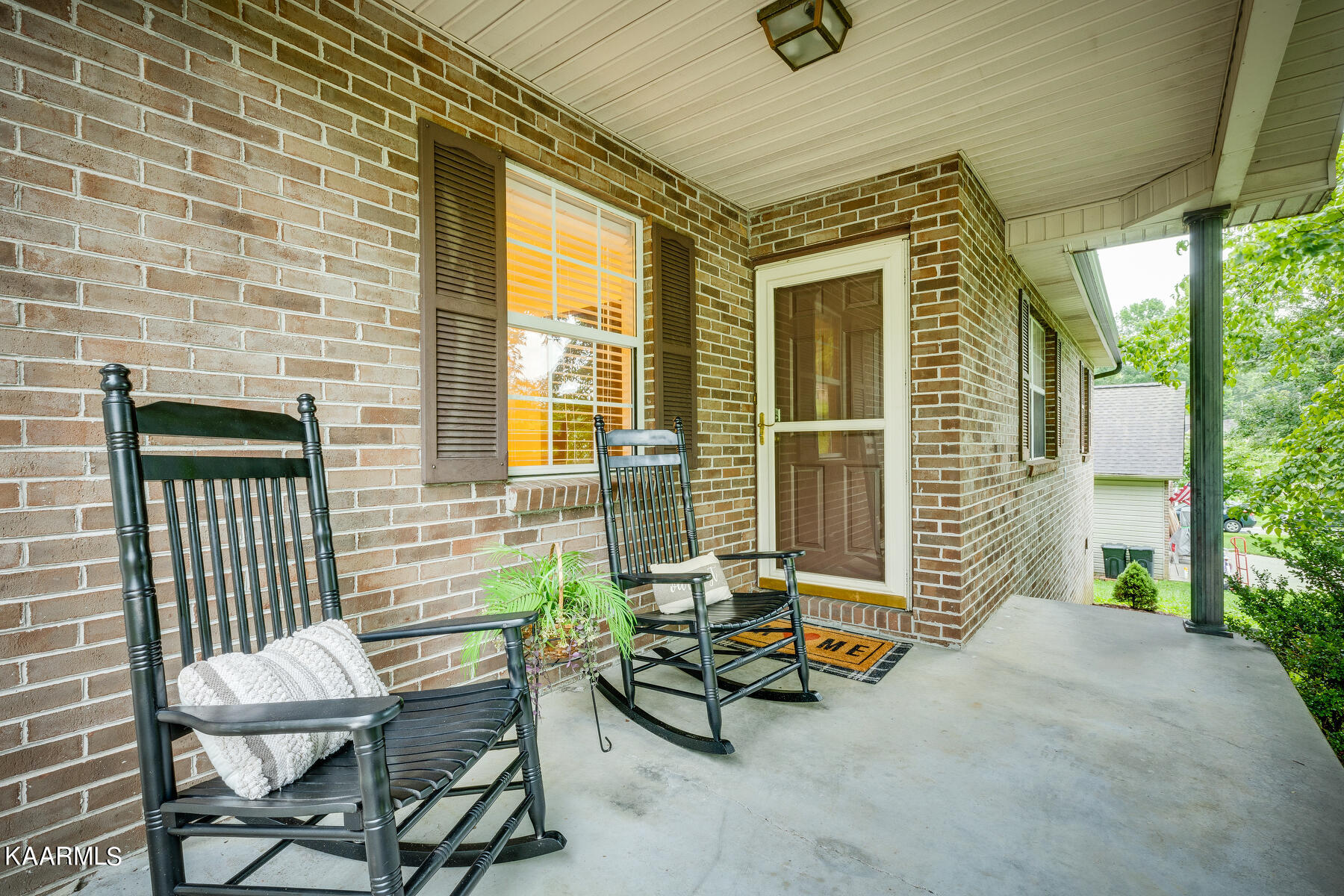 123 Pheasant Road Clinton, TN 37716 - Photo 3 of 34 004