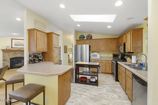 $219,000 | 1150 Ventura Boulevard, Unit 10, Camarillo, CA 93010