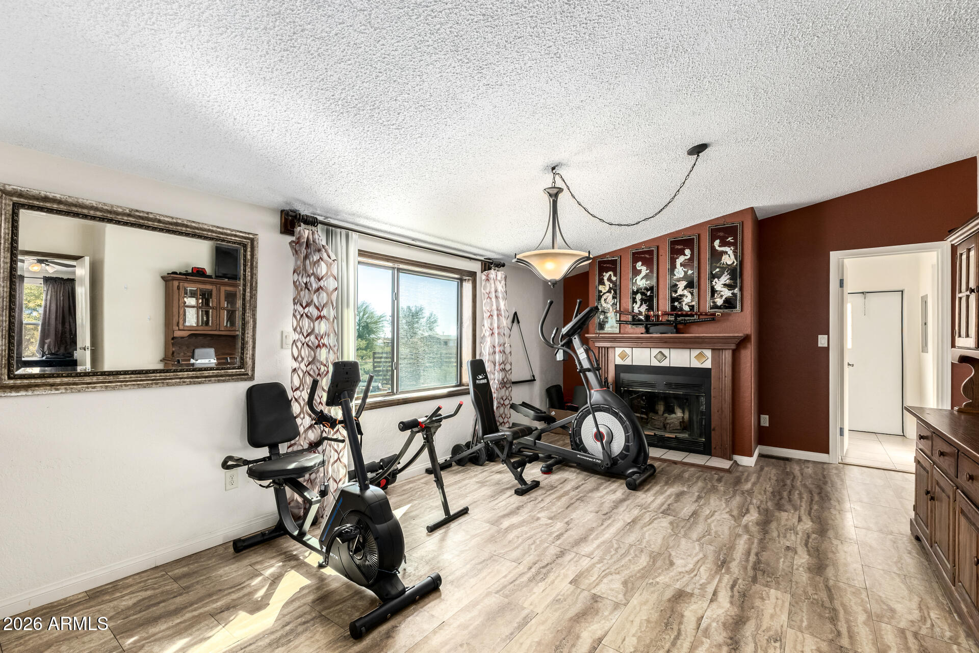 9987 North Geronimo Drive Casa Grande, AZ 85122 - Photo 17 of 53 a view of a livingroom with furniture and a window