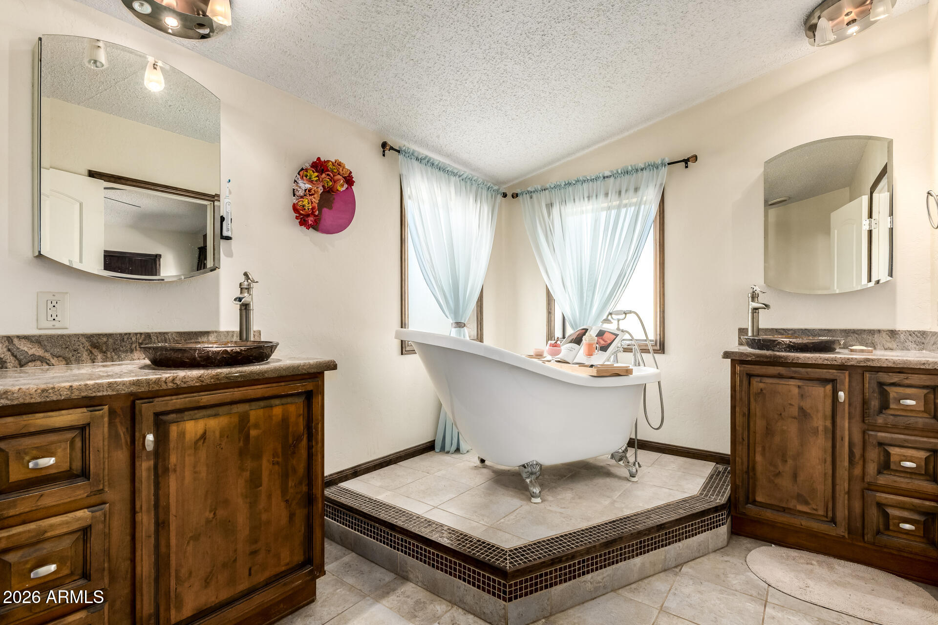 9987 North Geronimo Drive Casa Grande, AZ 85122 - Photo 24 of 53 a living room with a sink and a stove top oven