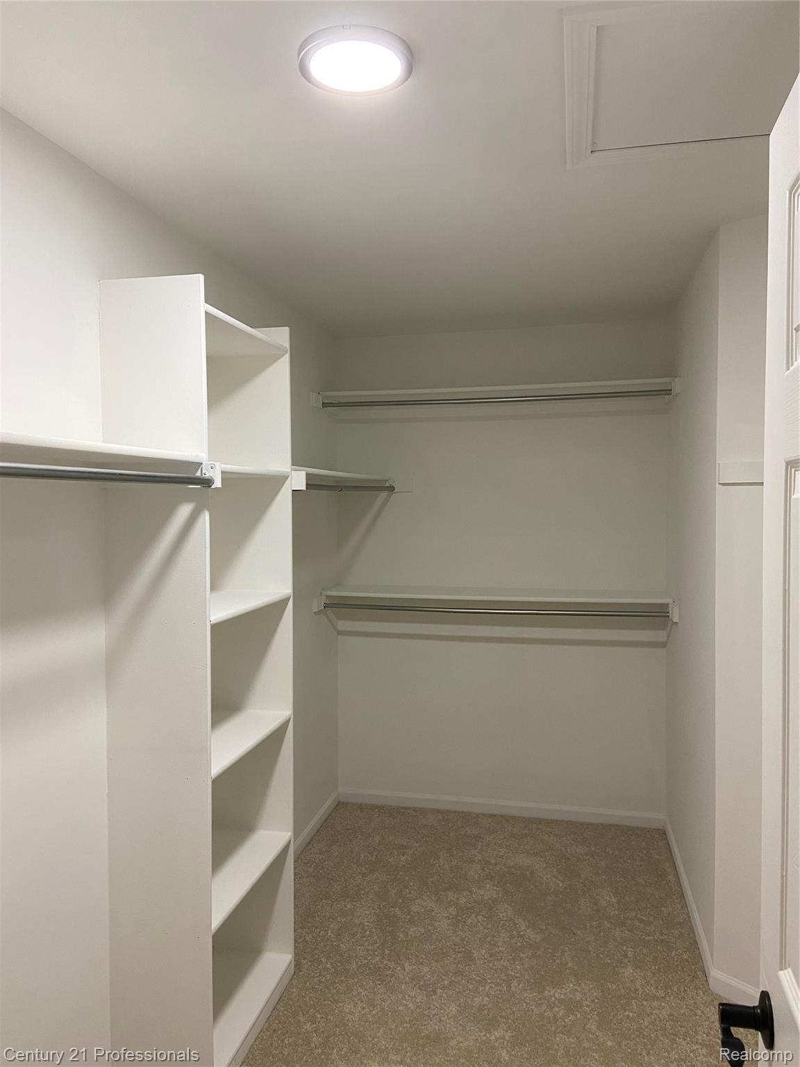 6696 Fox Hills Road Canton, MI 48187 - Photo 17 of 24 211217FoxHillsWalkInCloset.jpg