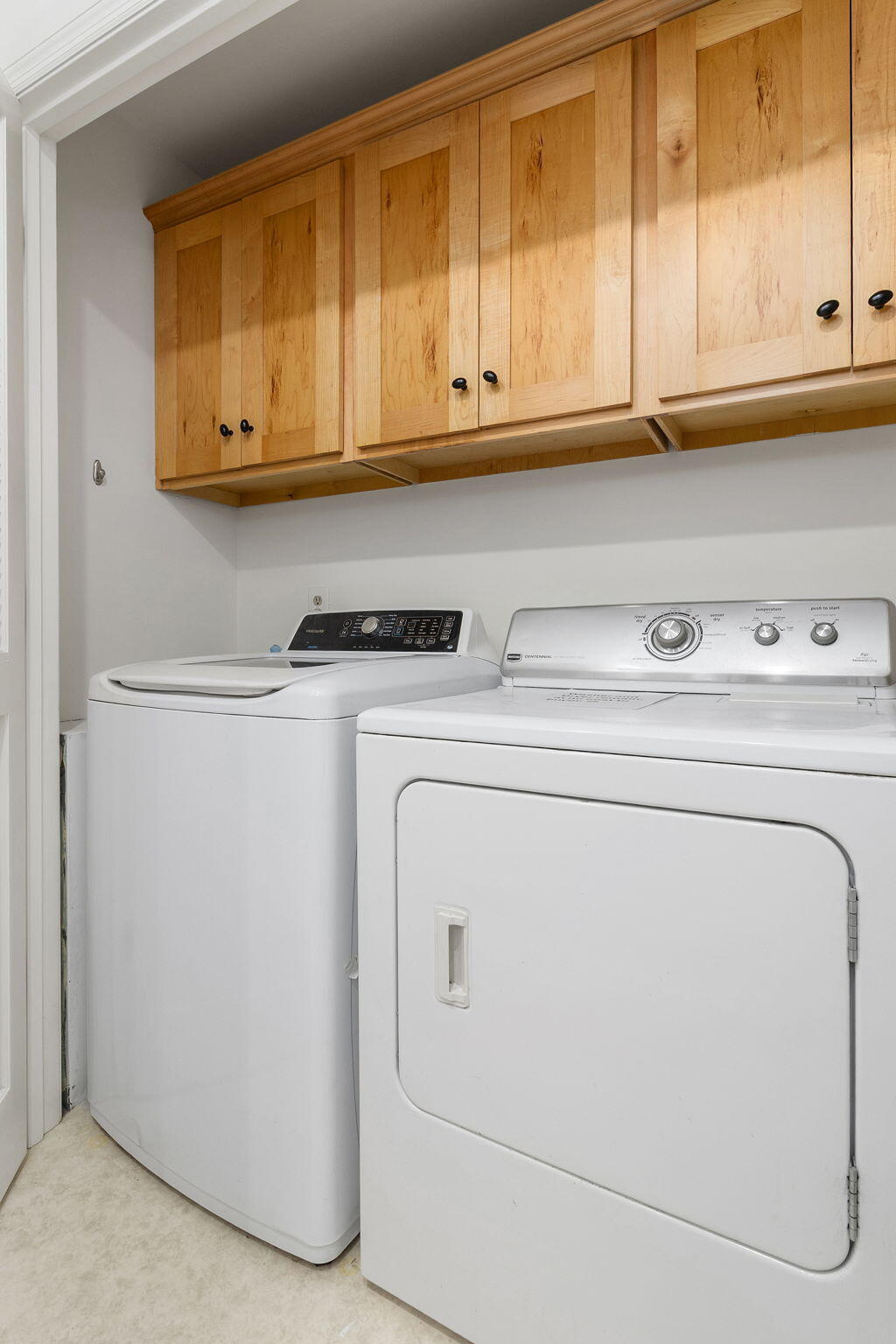 1808 Hidden Harbor Road Hixson, TN 37343 - Photo 35 of 73 main level laundry