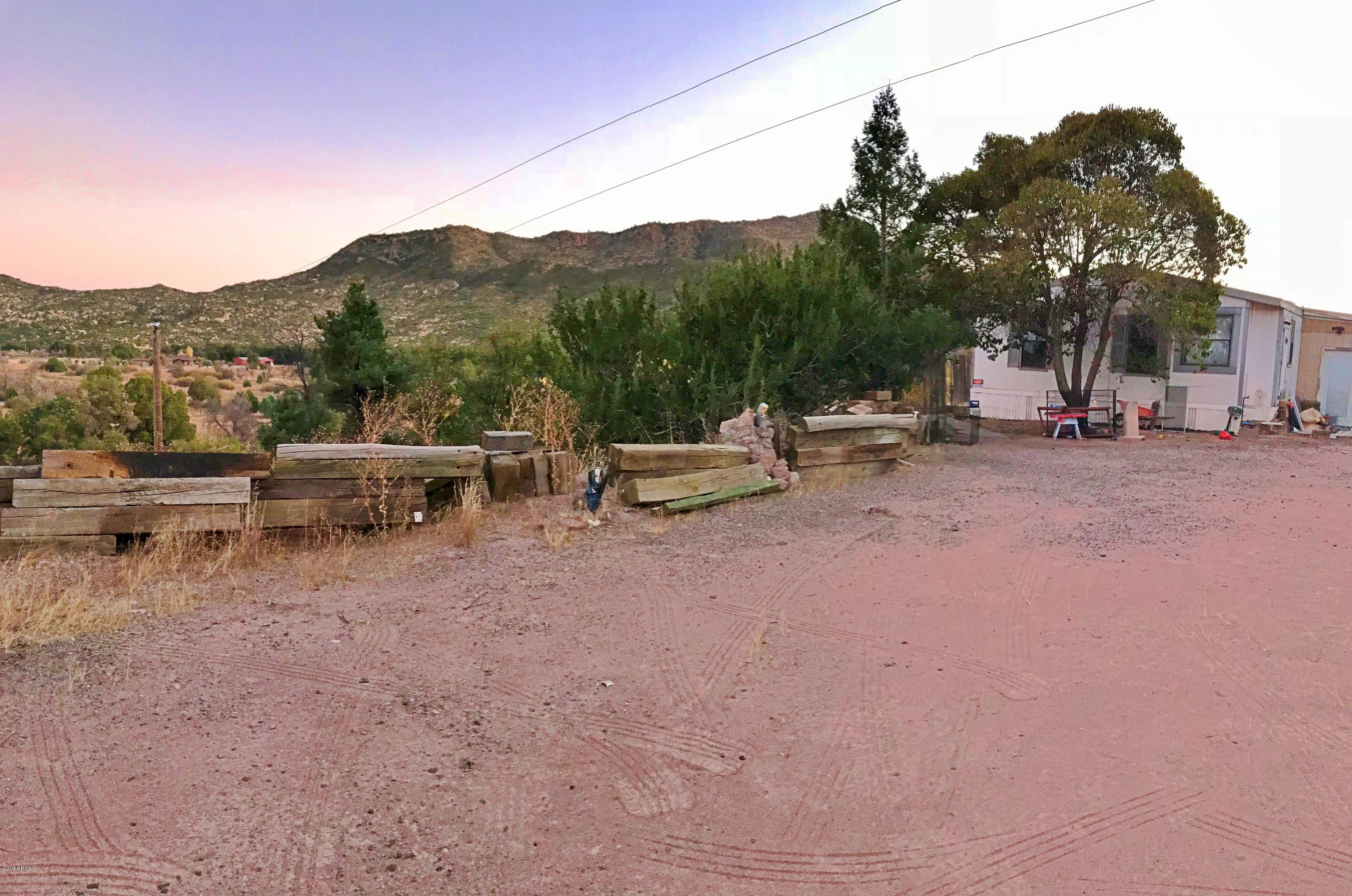 51532 North Forman Road Miami, AZ 85539 - Photo 3 of 39 2.2