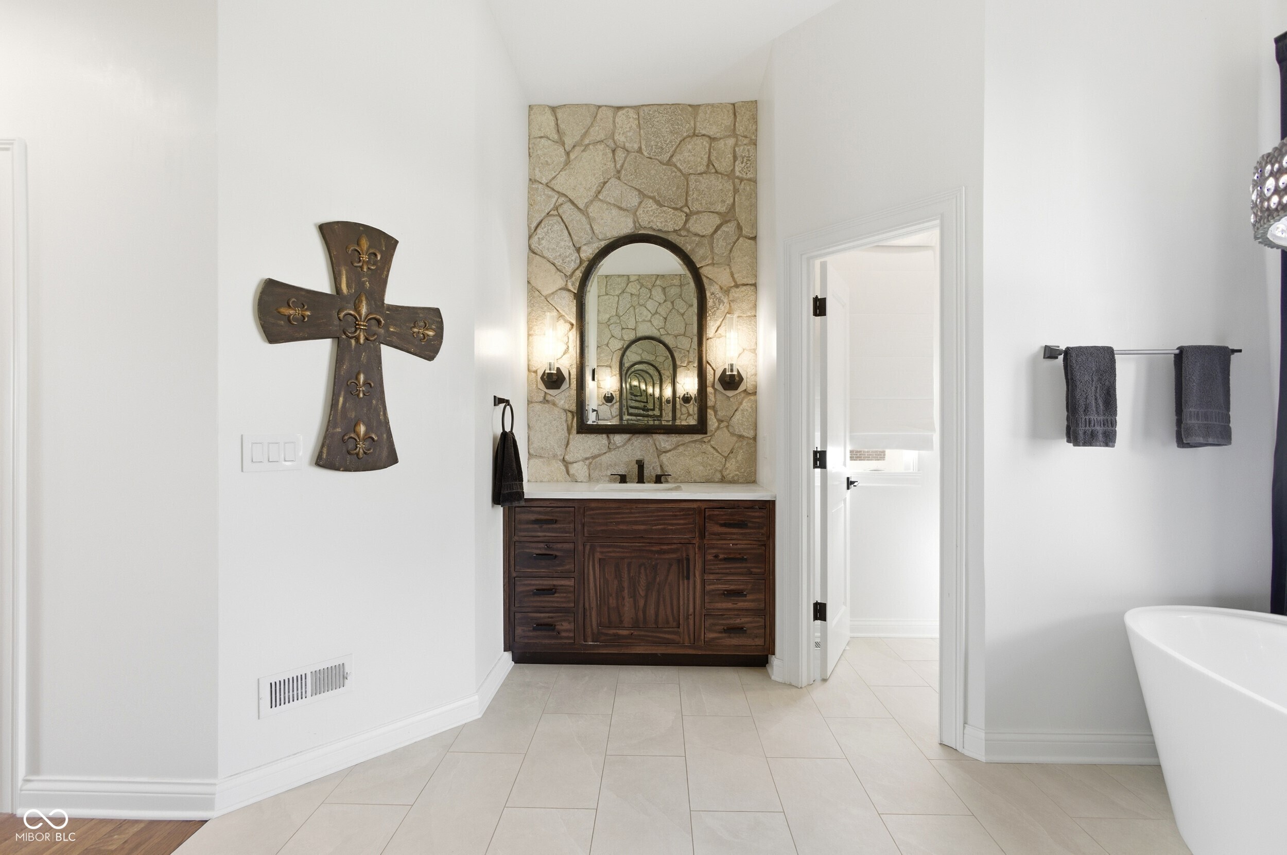 12007 Windpointe Pass Carmel, IN 46033 - Photo 32 of 71