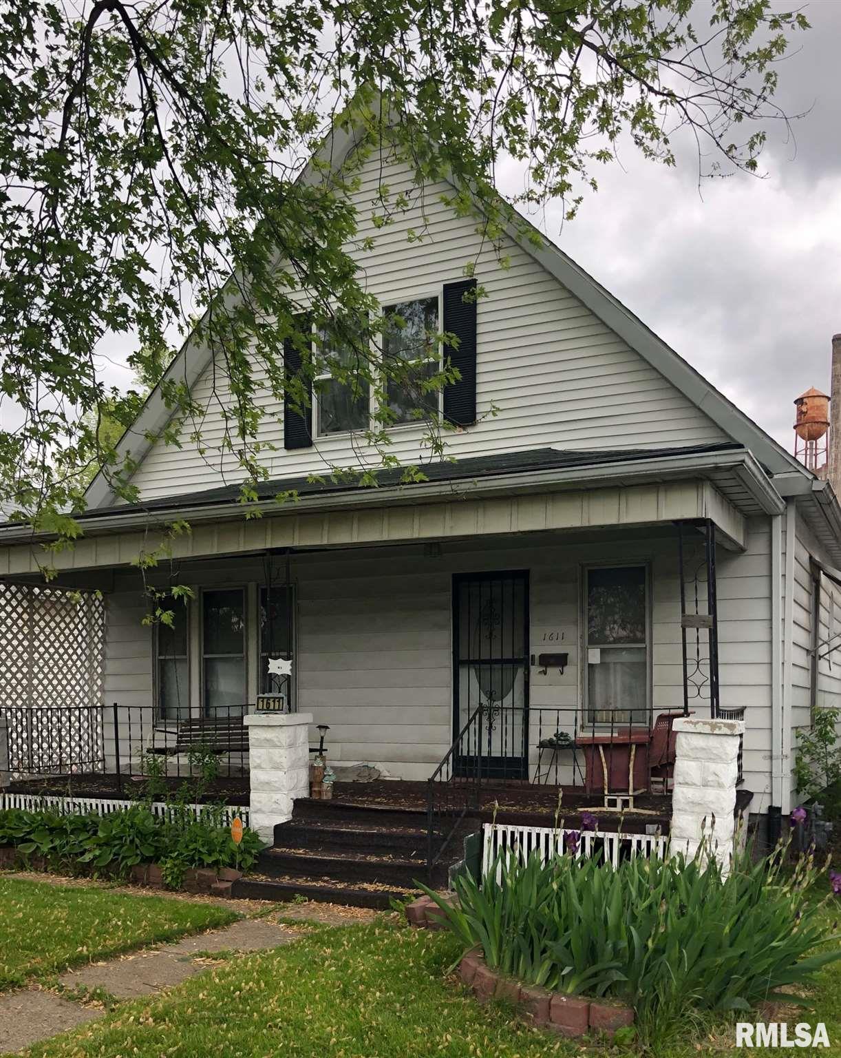 1611 East Matheny Avenue Springfield, IL 62702 - Photo 1 of 5
