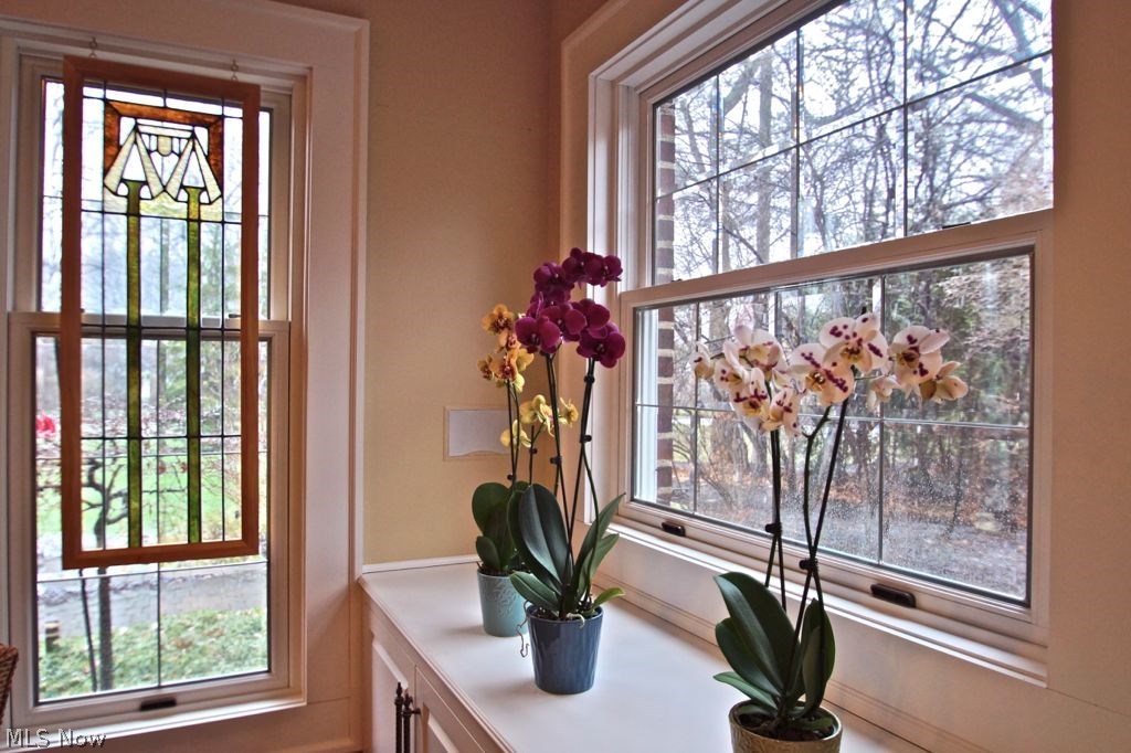 2749 Southington Road Cleveland, OH 44120 - Photo 10 of 35 Gallery Image 10