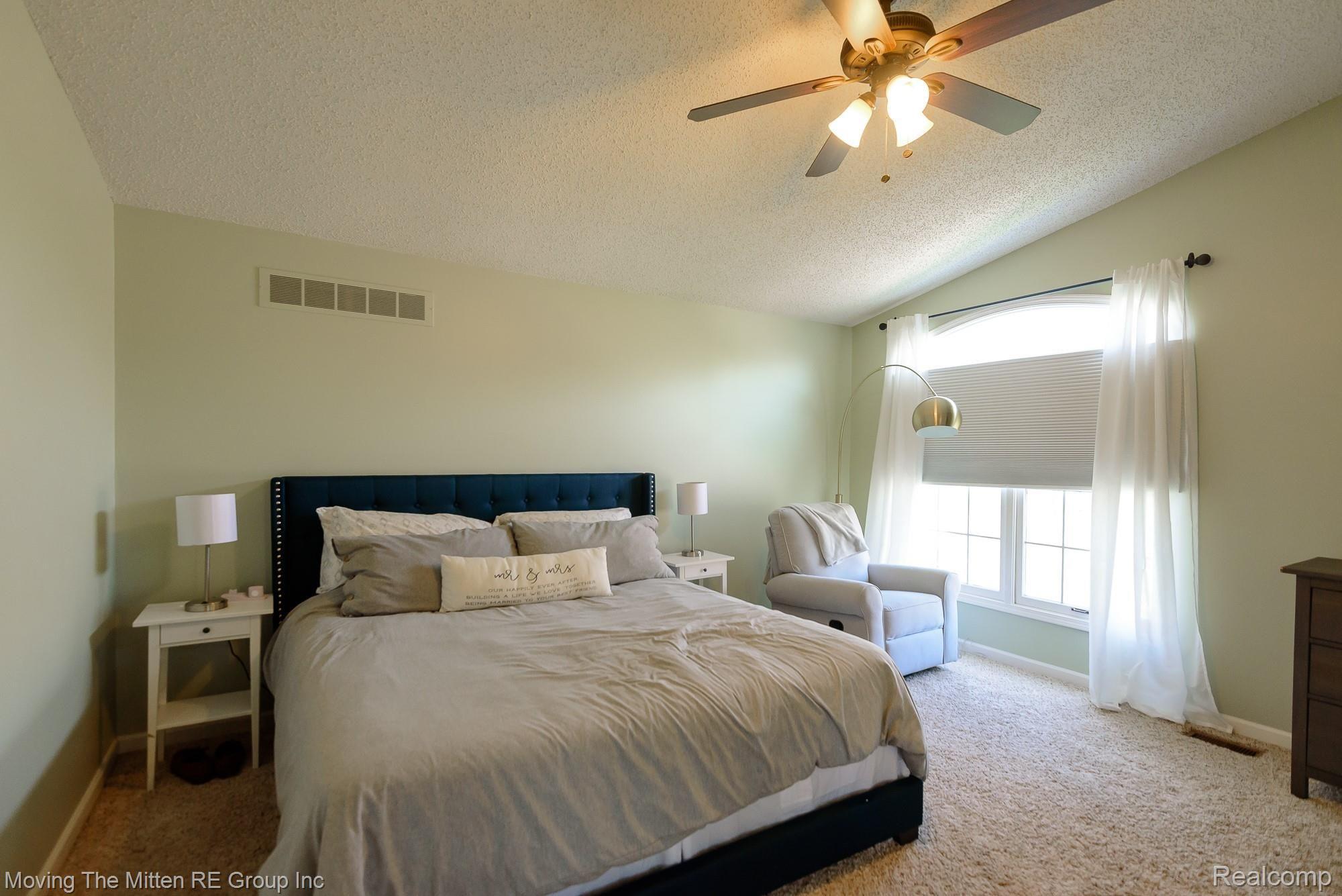 44765 Danbury Road Canton, MI 48188 - Photo 8 of 66 8.jpg