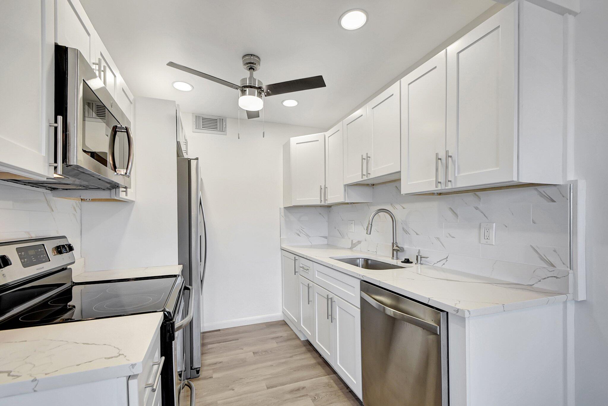 4015 Cornwall East Boca Raton, FL 33434 - Photo 10 of 85 15-web-or-mls-ALP_4747