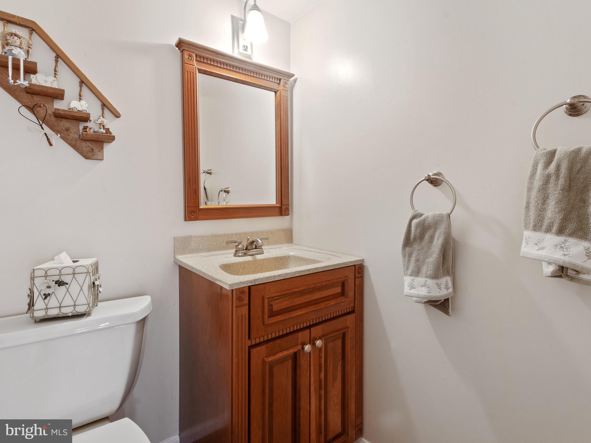 19228 Treadway Road Brookeville, MD 20833 - Photo 17 of 40 Main level half bath - completely renovated