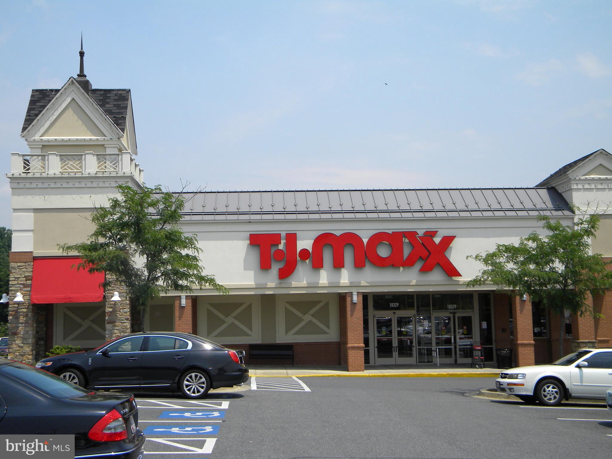 19228 Treadway Road Brookeville, MD 20833 - Photo 33 of 40 More shopping .... !