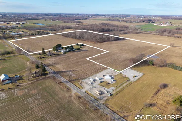 $616,000 | 12175 Sparta Avenue Northwest, Sparta, MI 49345