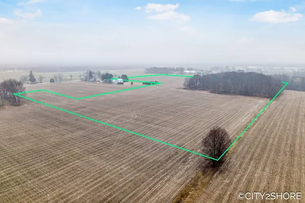 $616,000 | 12175 Sparta Avenue Northwest, Sparta, MI 49345