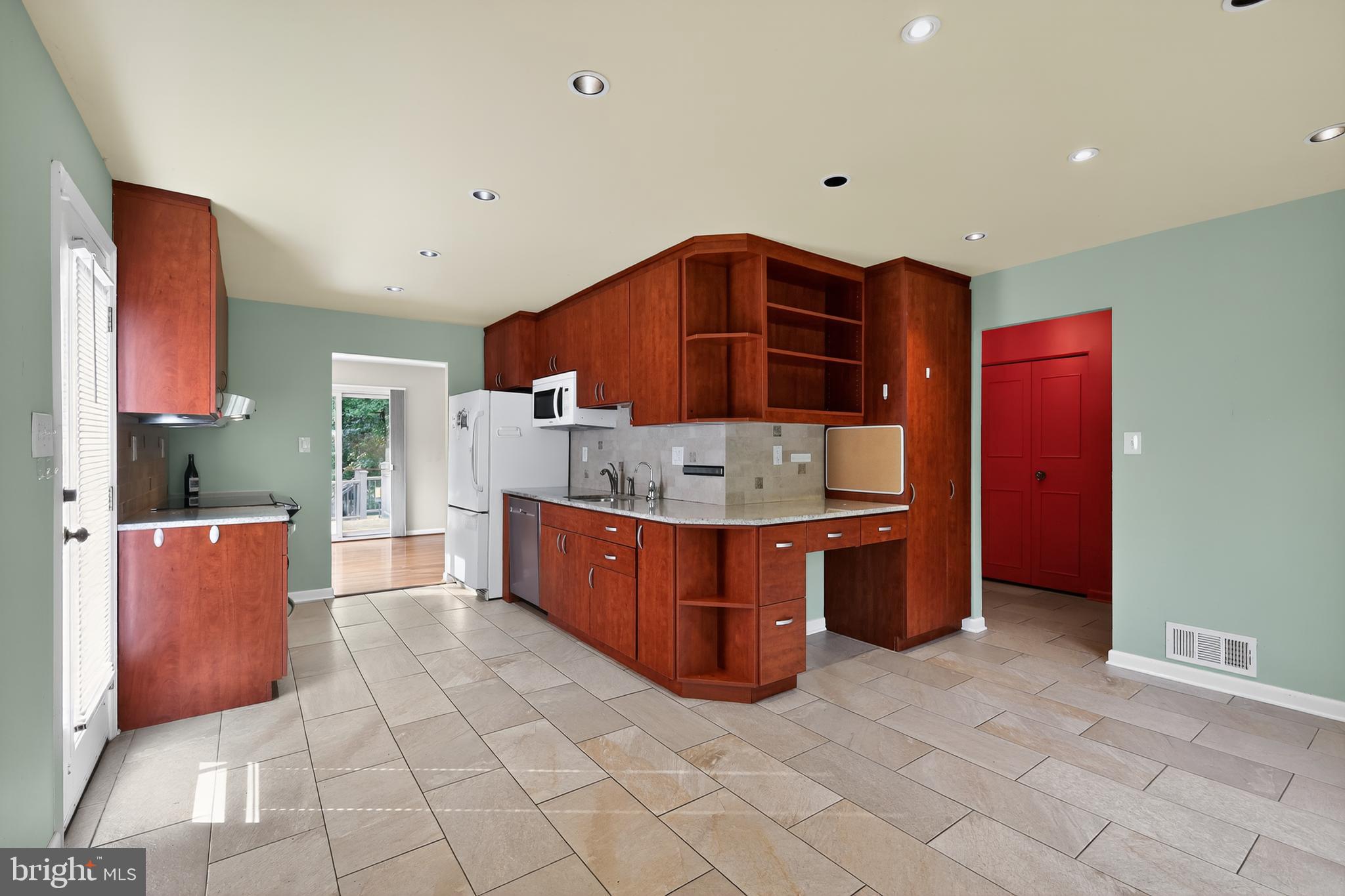 6806 Trexler Road Hyattsville, MD 20784 - Photo 8 of 27 Gallery Image 8