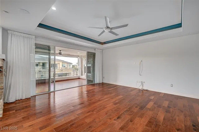 $5,650 | 9201 Tesoras Drive, Unit 401, Las Vegas, NV 89144