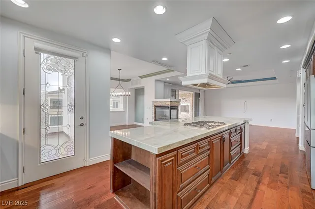 $5,650 | 9201 Tesoras Drive, Unit 401, Las Vegas, NV 89144