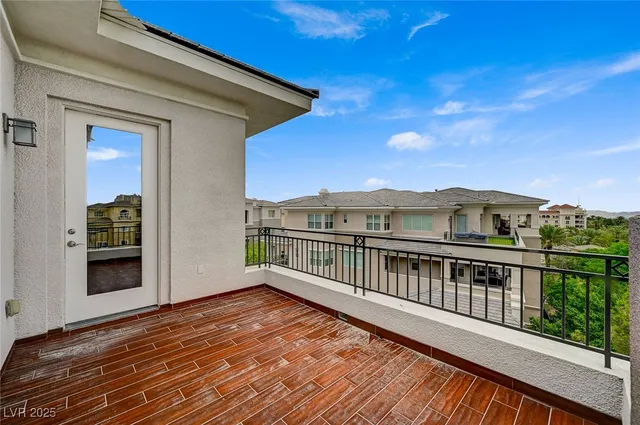 $5,650 | 9201 Tesoras Drive, Unit 401, Las Vegas, NV 89144