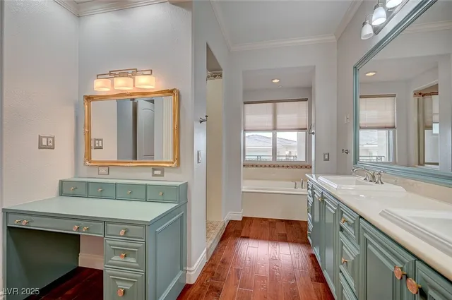 $5,295 | 9201 Tesoras Drive, Unit 401, Las Vegas, NV 89144