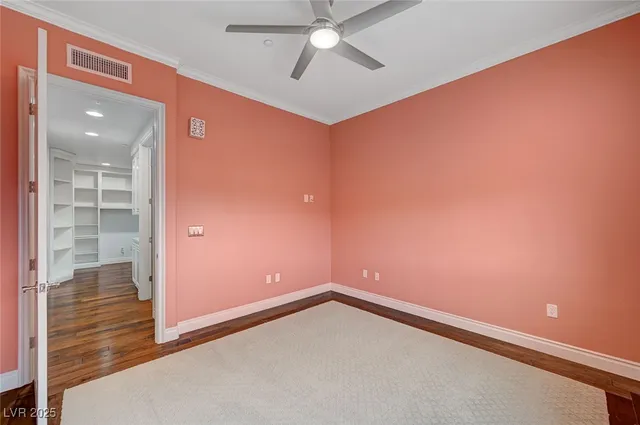 $5,650 | 9201 Tesoras Drive, Unit 401, Las Vegas, NV 89144