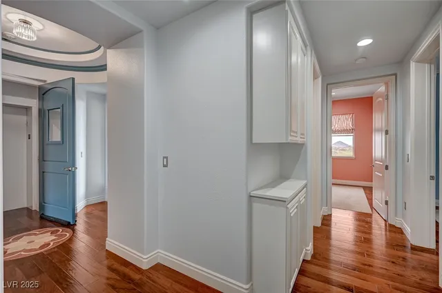 $5,650 | 9201 Tesoras Drive, Unit 401, Las Vegas, NV 89144