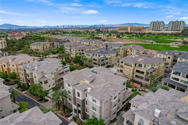 $5,295 | 9201 Tesoras Drive, Unit 401, Las Vegas, NV 89144