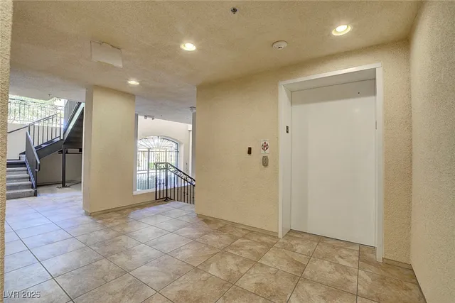 $5,295 | 9201 Tesoras Drive, Unit 401, Las Vegas, NV 89144