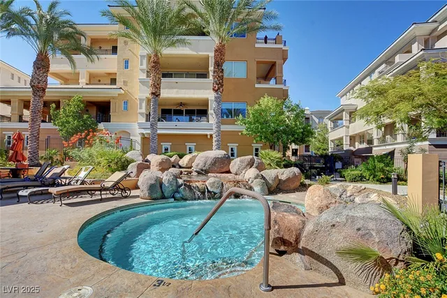 $5,650 | 9201 Tesoras Drive, Unit 401, Las Vegas, NV 89144