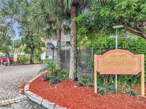 $2,000 | 4324 Northwest 9th Avenue, Unit 63C, Pompano Beach, FL 33064