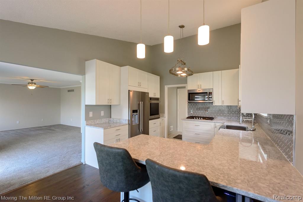 2231 Cranbrook Road Canton, MI 48188 - Photo 9 of 51