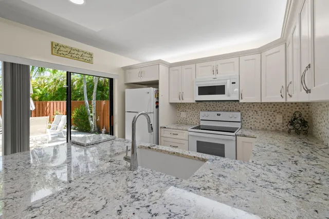 $2,450 | 1918 19th Court, Unit 35B, Jupiter, FL 33477