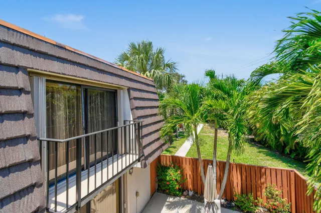 $2,450 | 1918 19th Court, Unit 35B, Jupiter, FL 33477