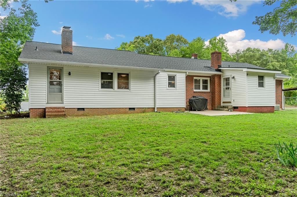 344 Sunset Road Clemmons, NC 27012 - Photo 32 of 34