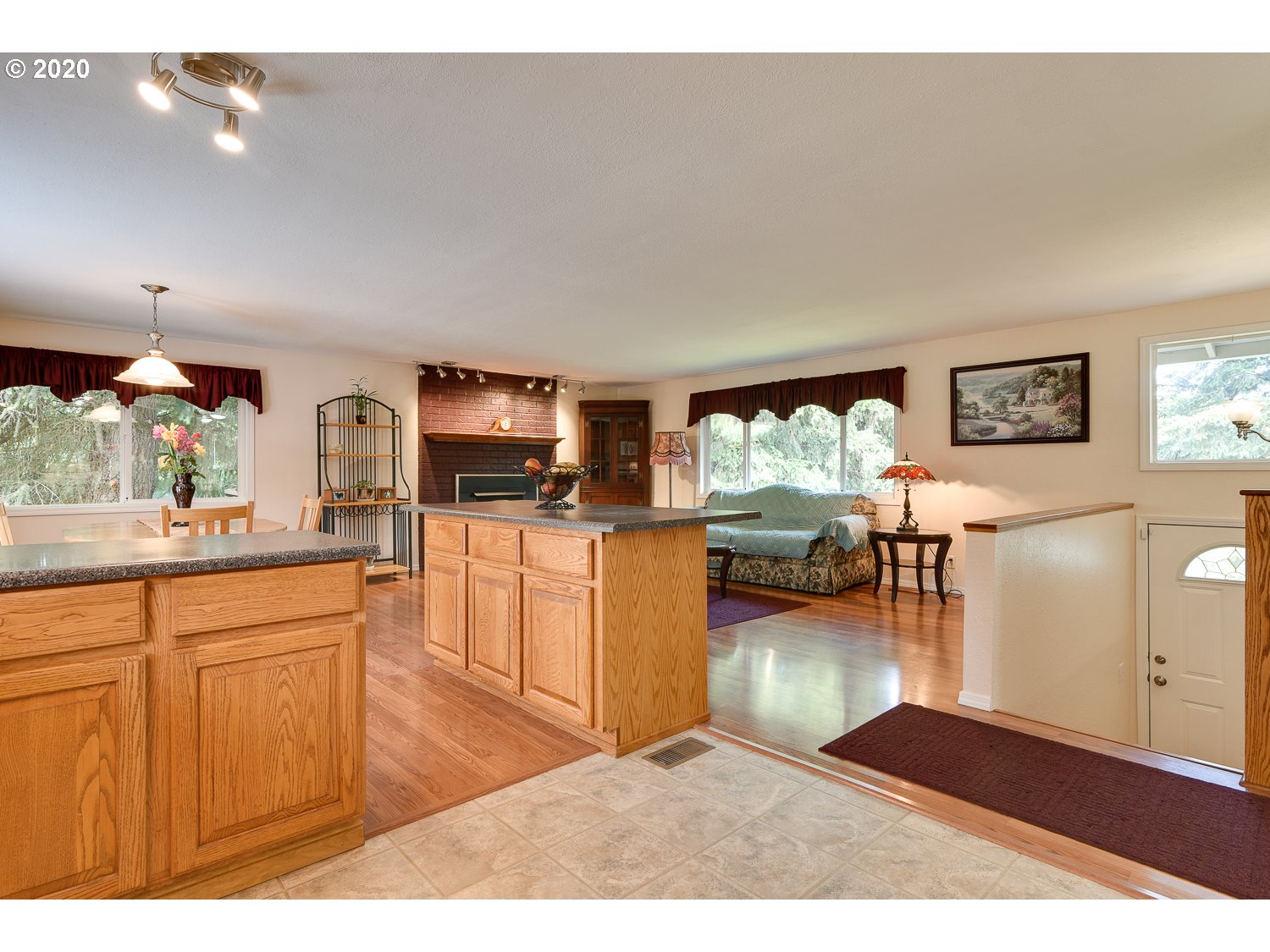 17174 South Potter Road Oregon City, OR 97045 - Photo 7 of 32 Gallery Image 7