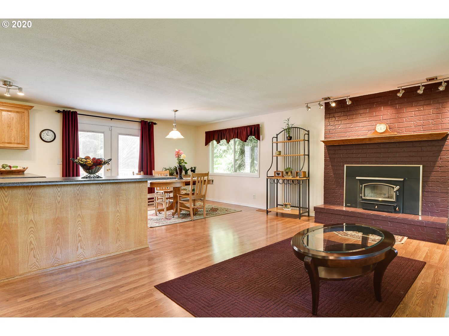 17174 South Potter Road Oregon City, OR 97045 - Photo 10 of 32 Gallery Image 10