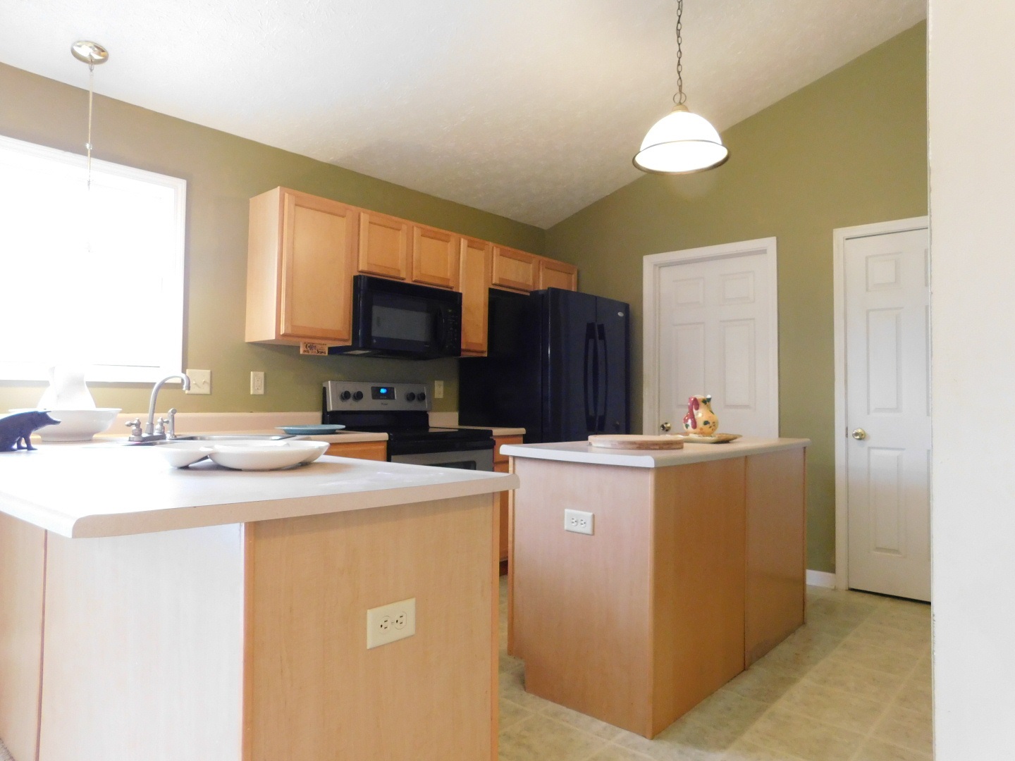 5064 County Line Road Mentone, IN 46539 - Photo 8 of 12