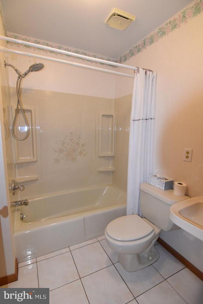 1320 Commodore Barney Road St. Leonard, MD 20685 - Photo 36 of 86 Main level bath