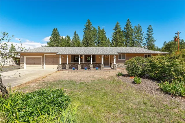 $585,000 | 7621 East Hamilton Road, Chattaroy, WA 99003