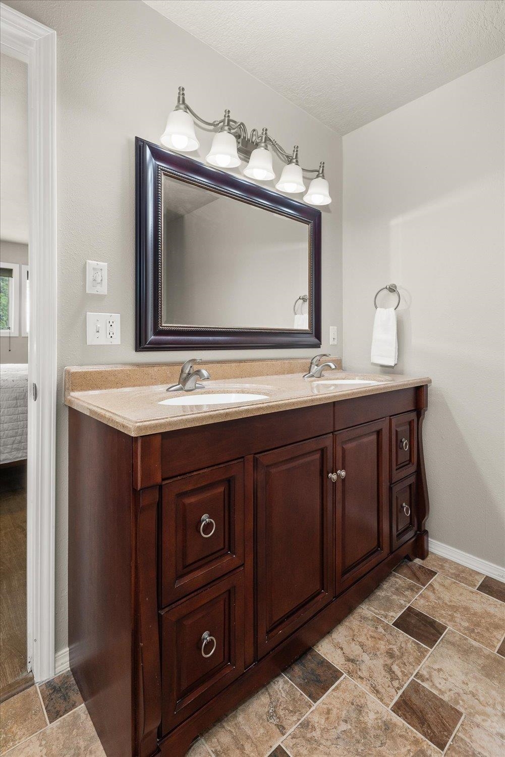 7621 East Hamilton Road Chattaroy, WA 99003 - Photo 15 of 50