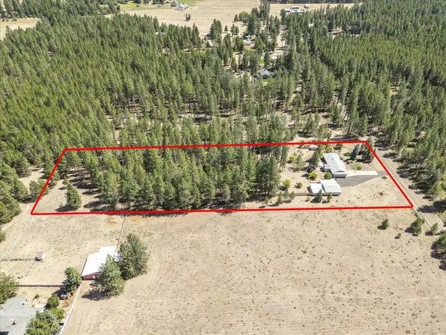 $585,000 | 7621 East Hamilton Road, Chattaroy, WA 99003