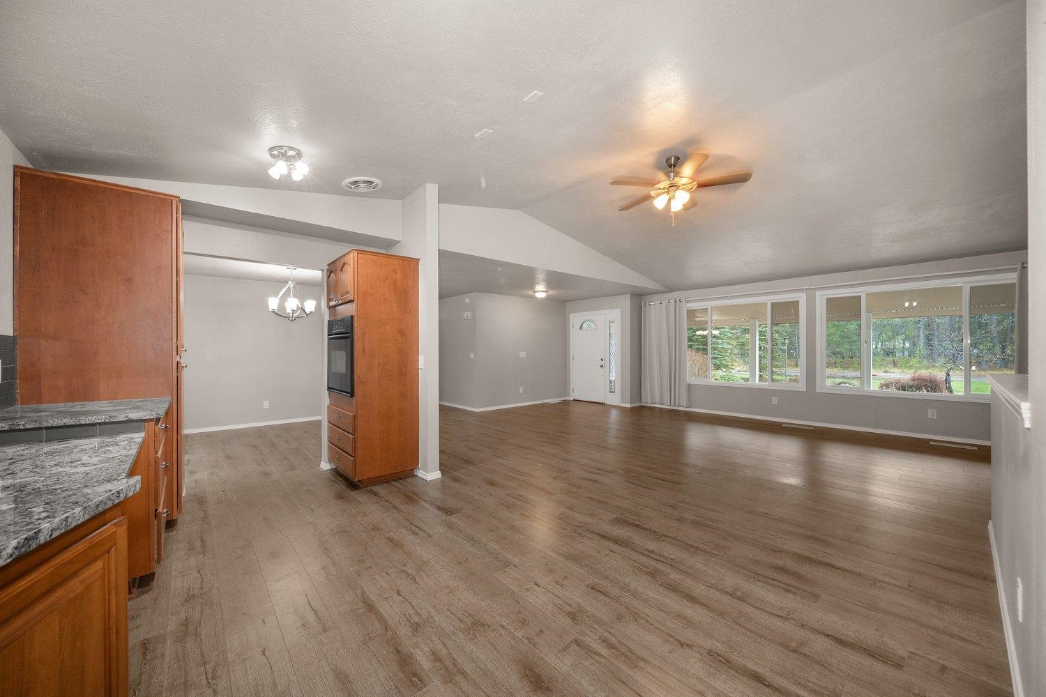 7621 East Hamilton Road Chattaroy, WA 99003 - Photo 8 of 50