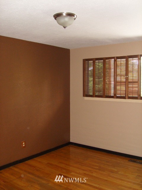 5526 South Langston Road Seattle, WA 98178 - Photo 13 of 22 Gallery Image 13