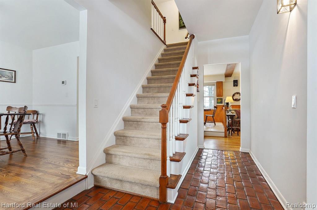26184 Steele Road Farmington Hills, MI 48331 - Photo 16 of 38
