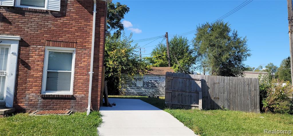 16887 Evergreen Road Detroit, MI 48219 - Photo 2 of 22 Gallery Image 2