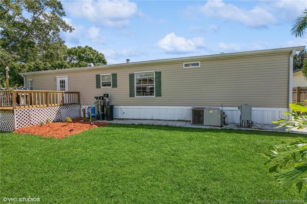 1933 Southwest College Street Stuart, FL 34997 - Photo 23 of 29 Gallery Image 23