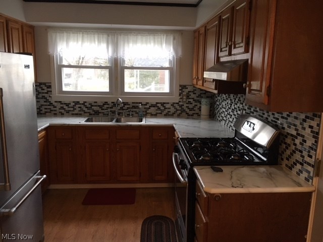 3609 West Pleasant Valley Road Cleveland, OH 44134 - Photo 6 of 23 Updated kitchen with plenty of cabinet space