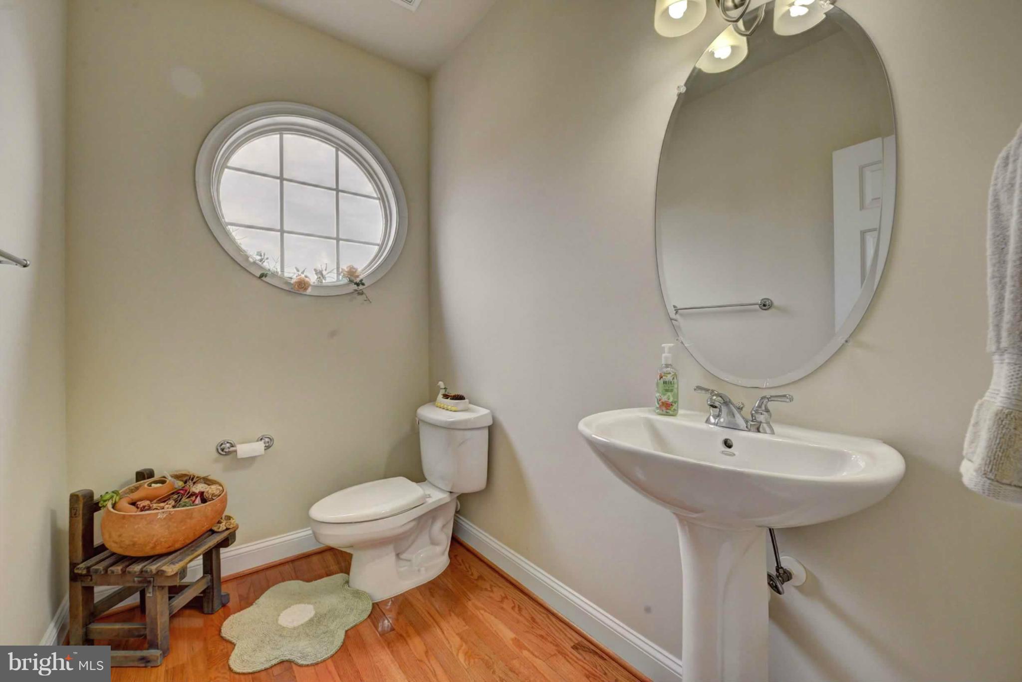 8563 Mazzello Place Springfield, VA 22153 - Photo 18 of 30 Powder Room on Main Floor