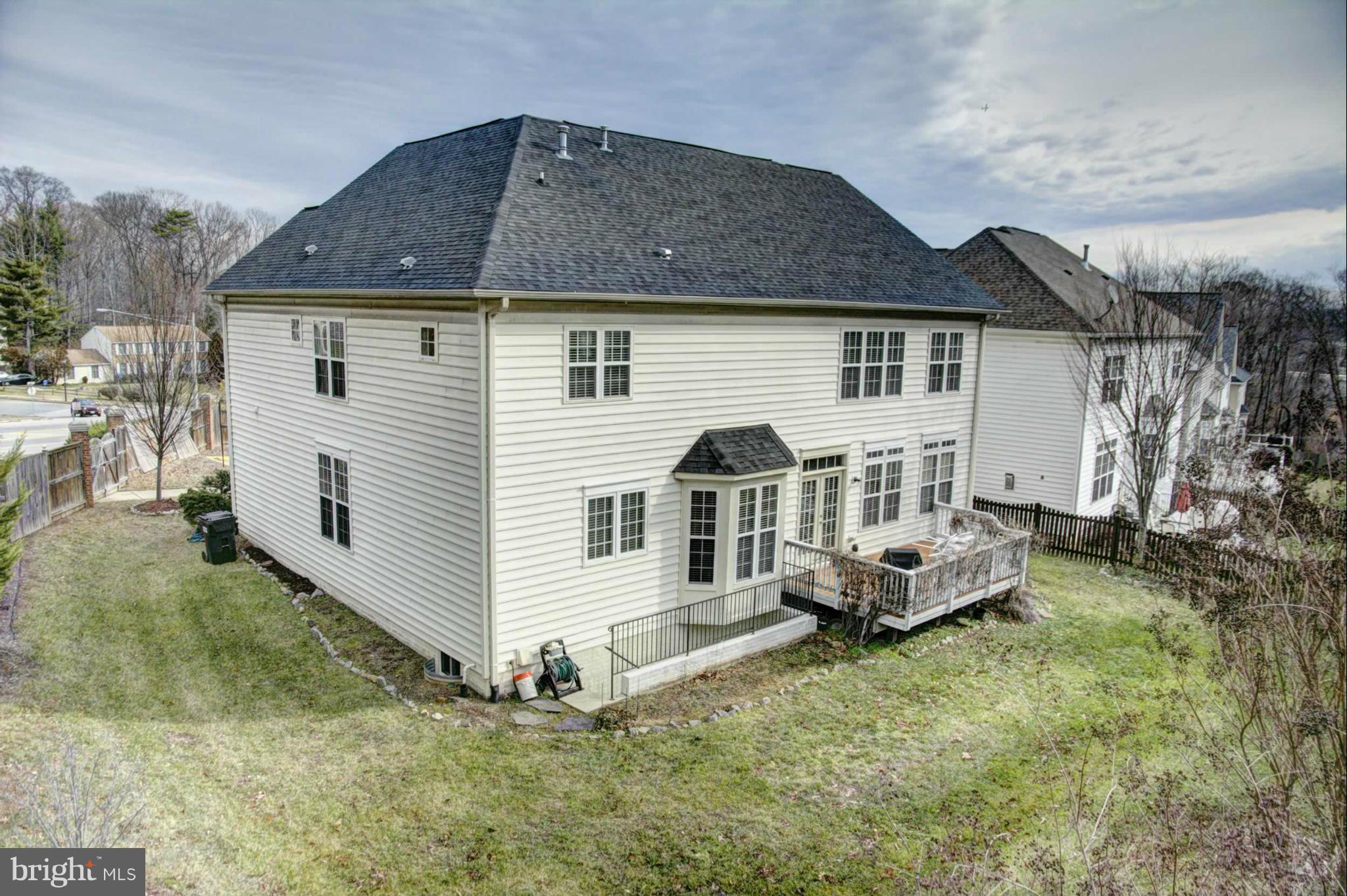 8563 Mazzello Place Springfield, VA 22153 - Photo 27 of 30 Exterior (Rear)