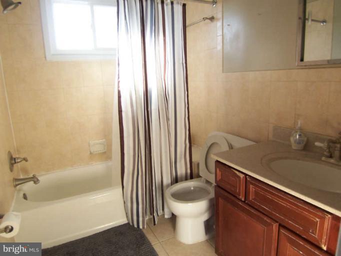 7114 Reservoir Road Springfield, VA 22150 - Photo 8 of 15 Bath